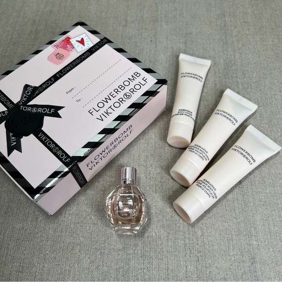 Viktor&Rolf Flowerbomb mini set - Picture 2 of 9